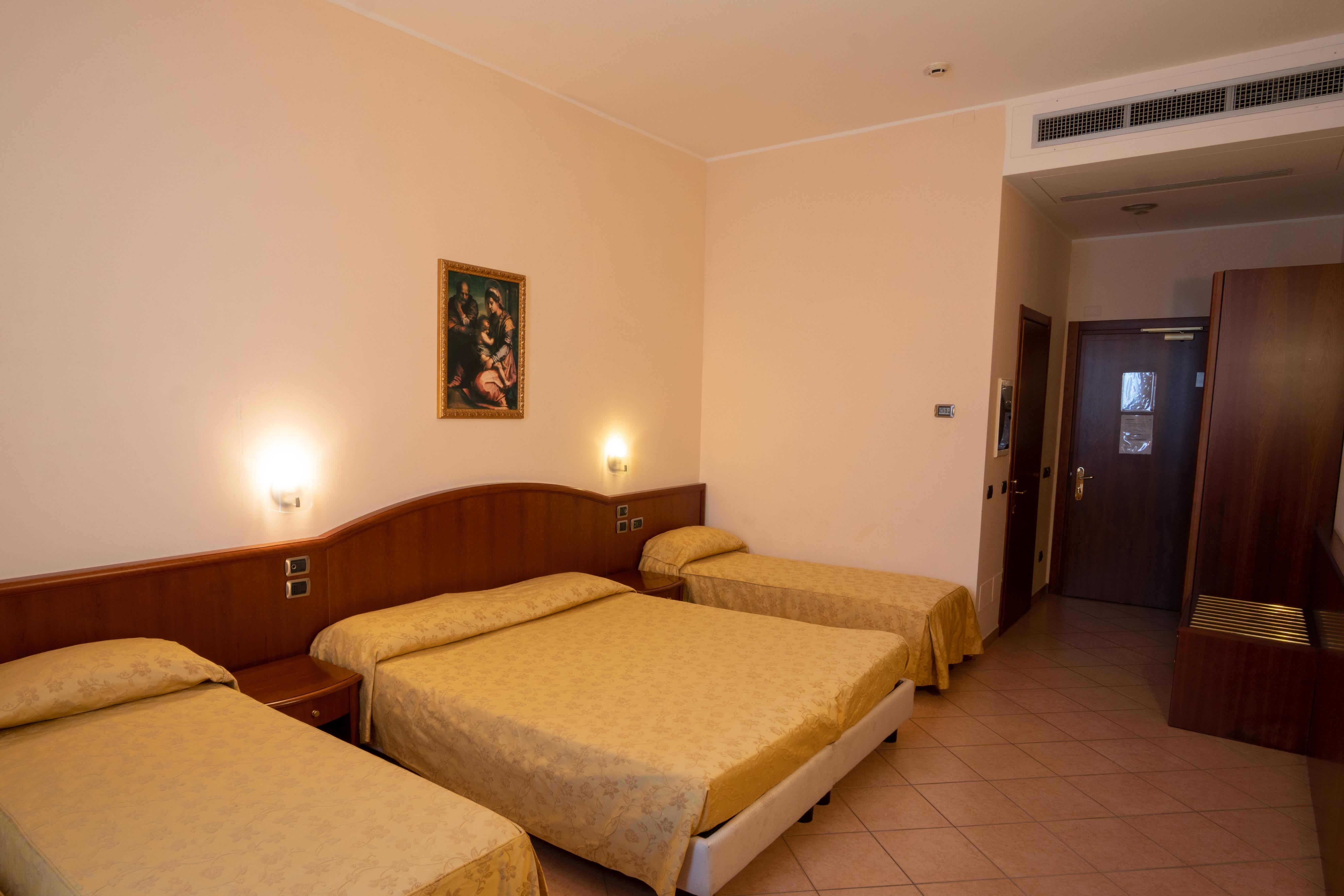 מלון קסטלטו די ברנזונה Garda Family House מראה חיצוני תמונה
